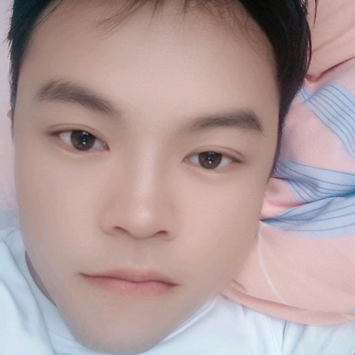 杨   杨