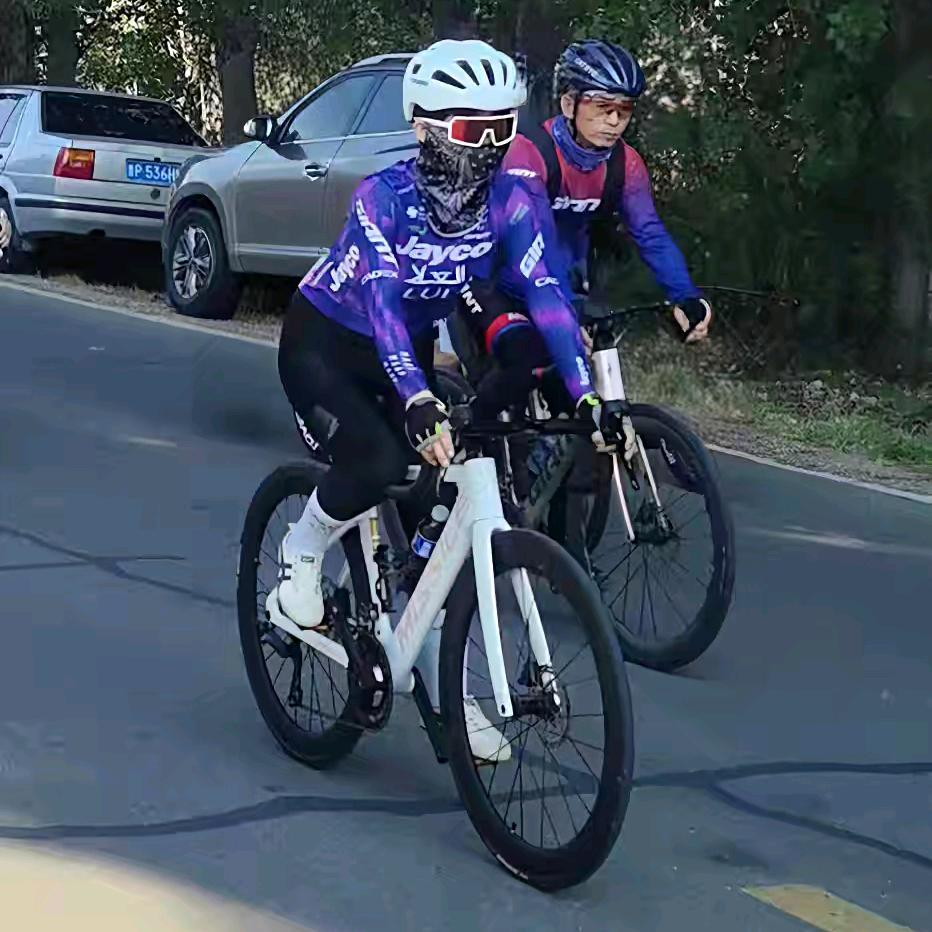 遇见🚴‍♀️Eason