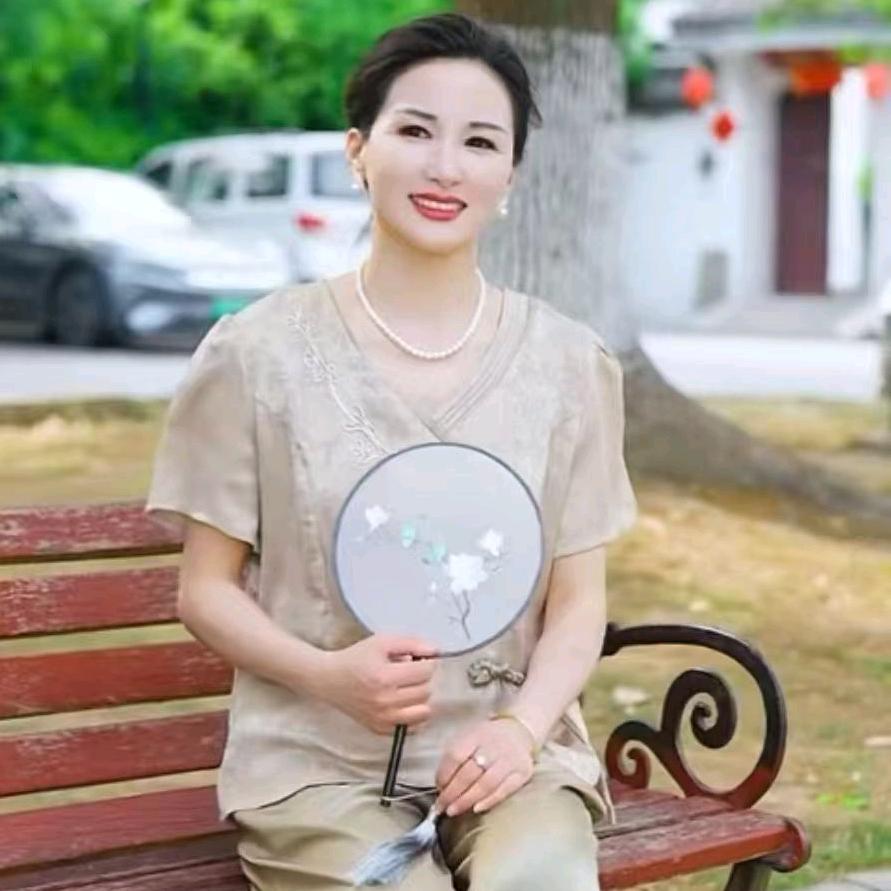 韵姿阁女装服饰