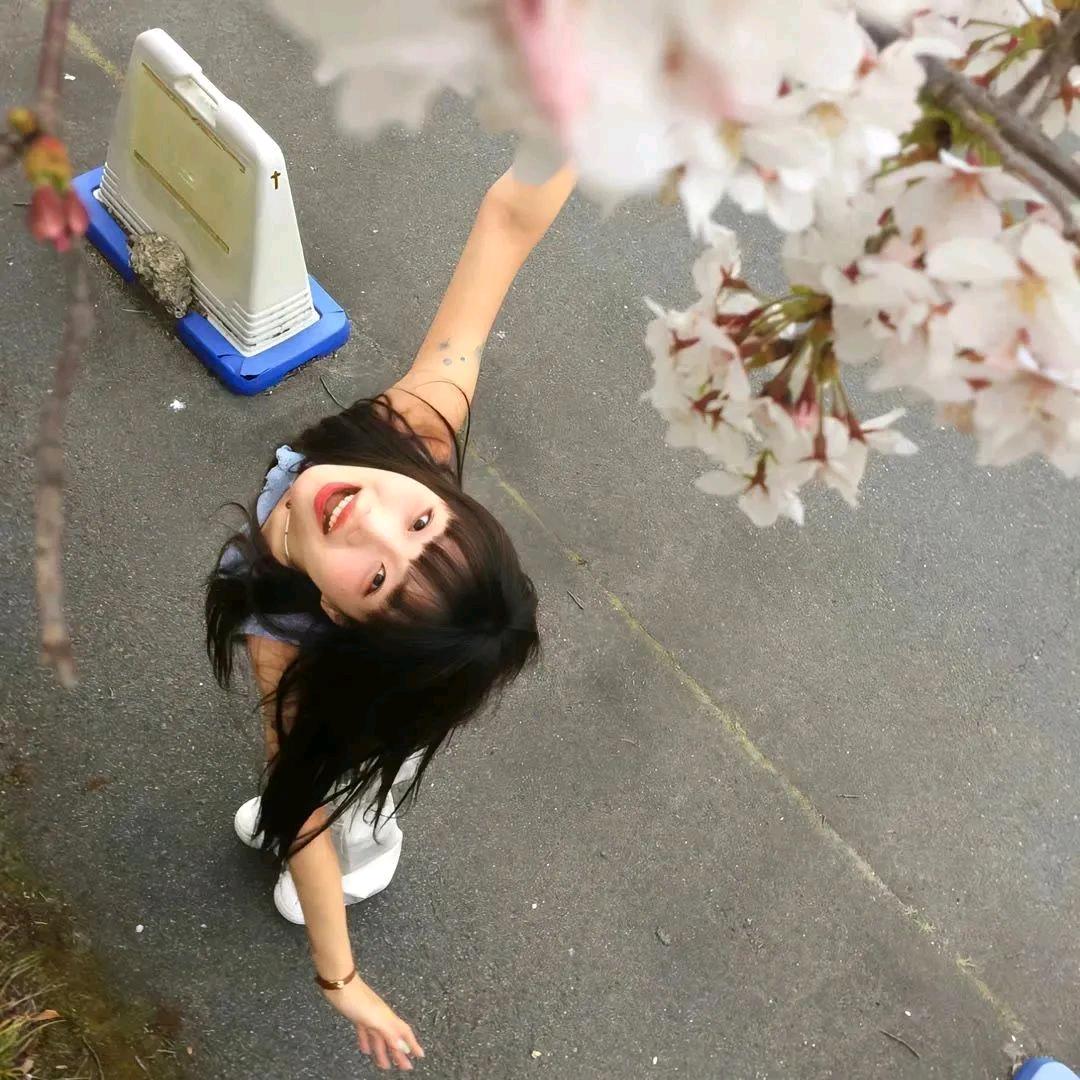 见面就拥抱