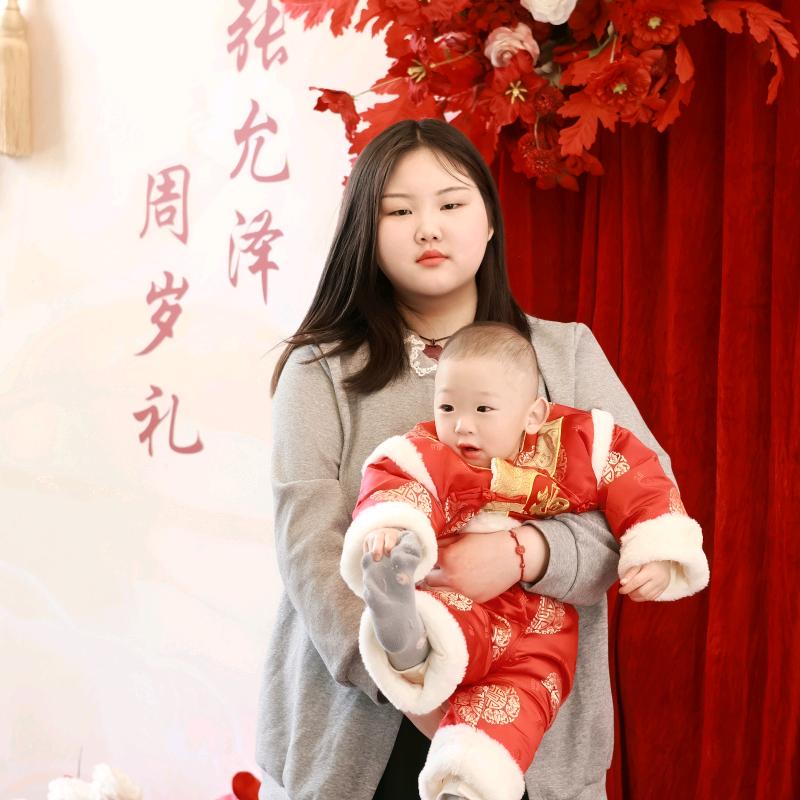 皮蛋和俩姐姐的妈妈👩🏻