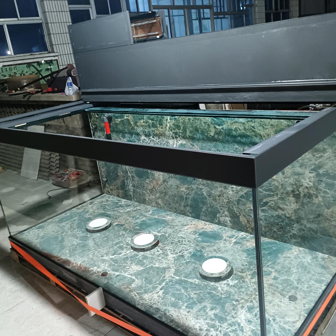 海途国际鱼缸厂家客服专员