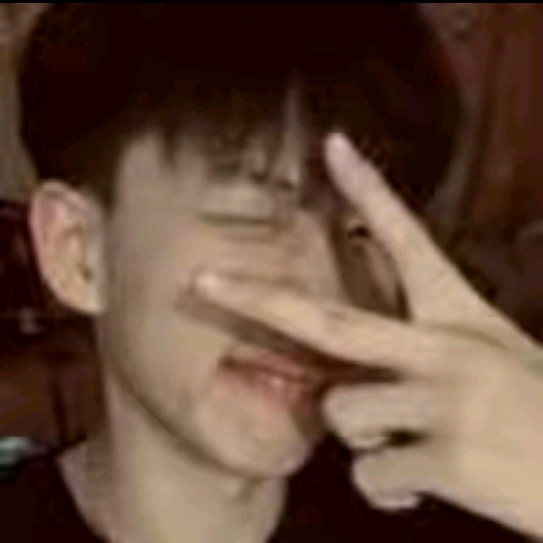 卖萌被打掉三颗牙