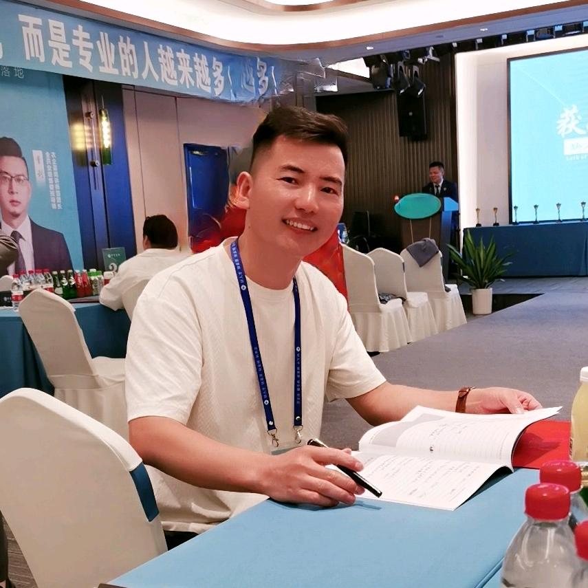 曹县青堌集卡曼隆男装