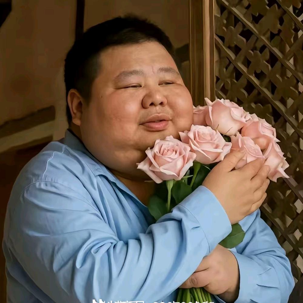 不吃焖子.