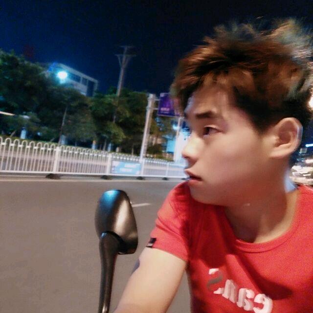 一颗小西柚