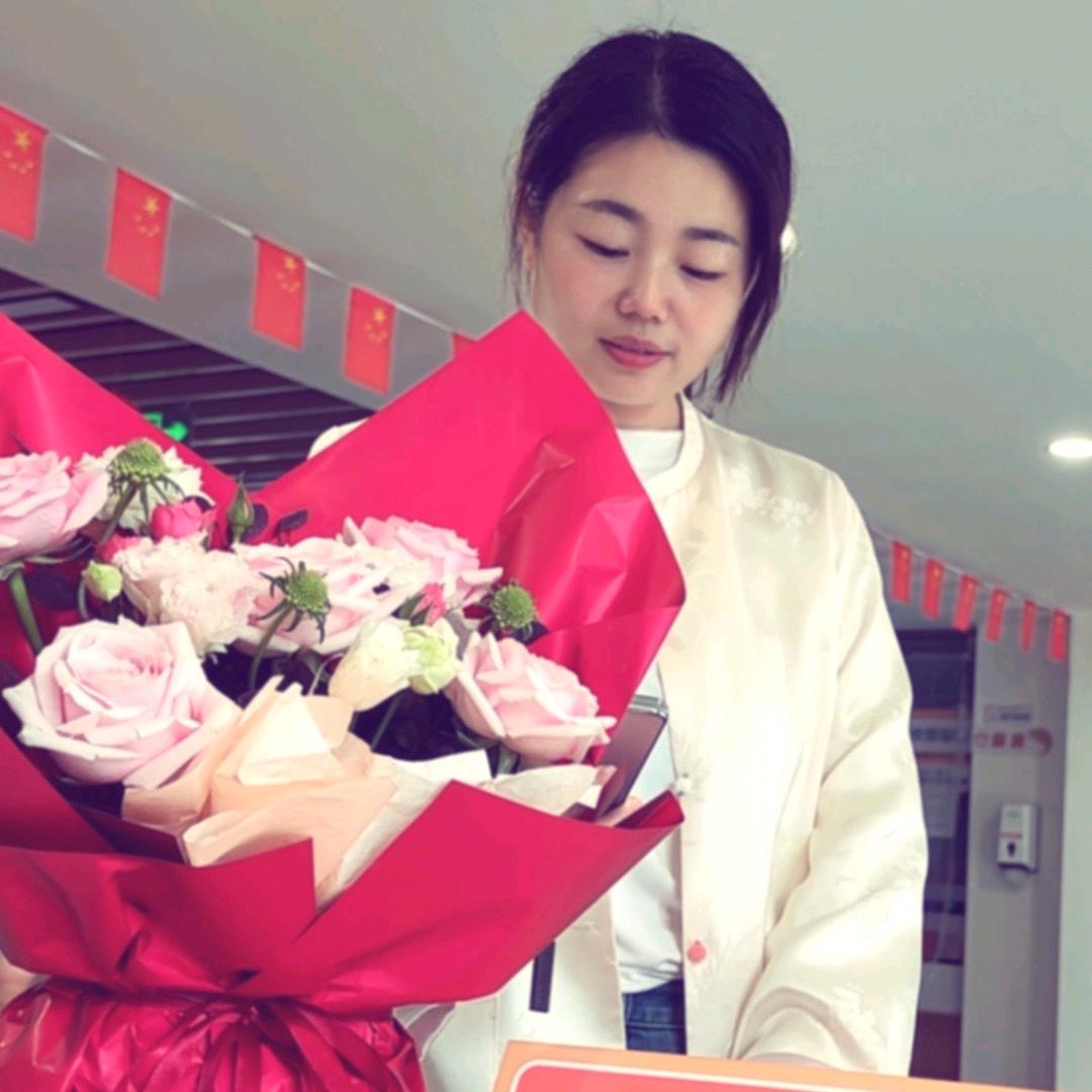 孝感佰穗晓晓
