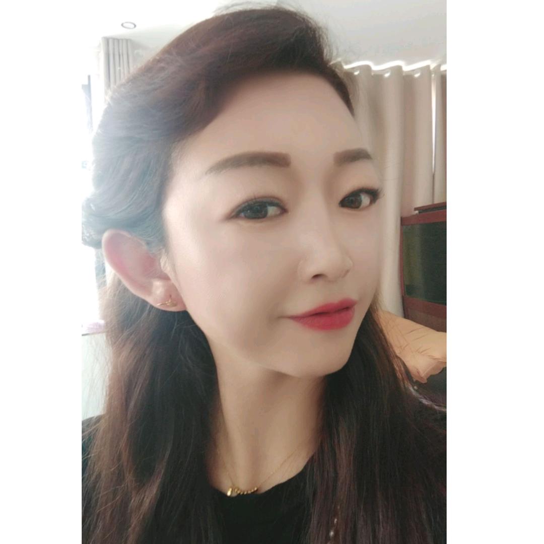 购买防火门窗找芳姐