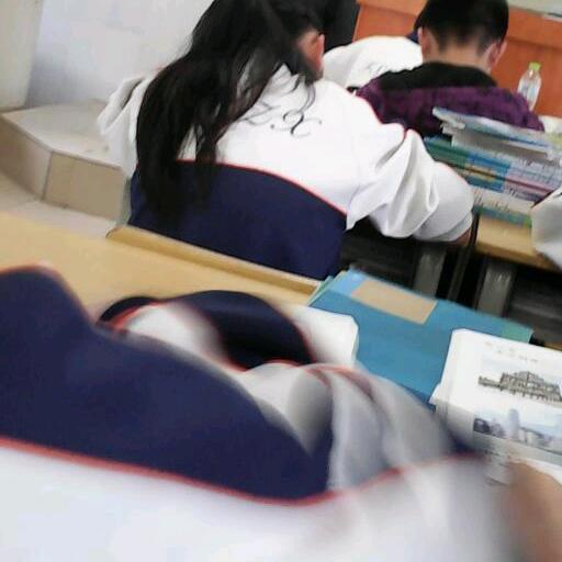 龙卷风卷走爱情🌪️