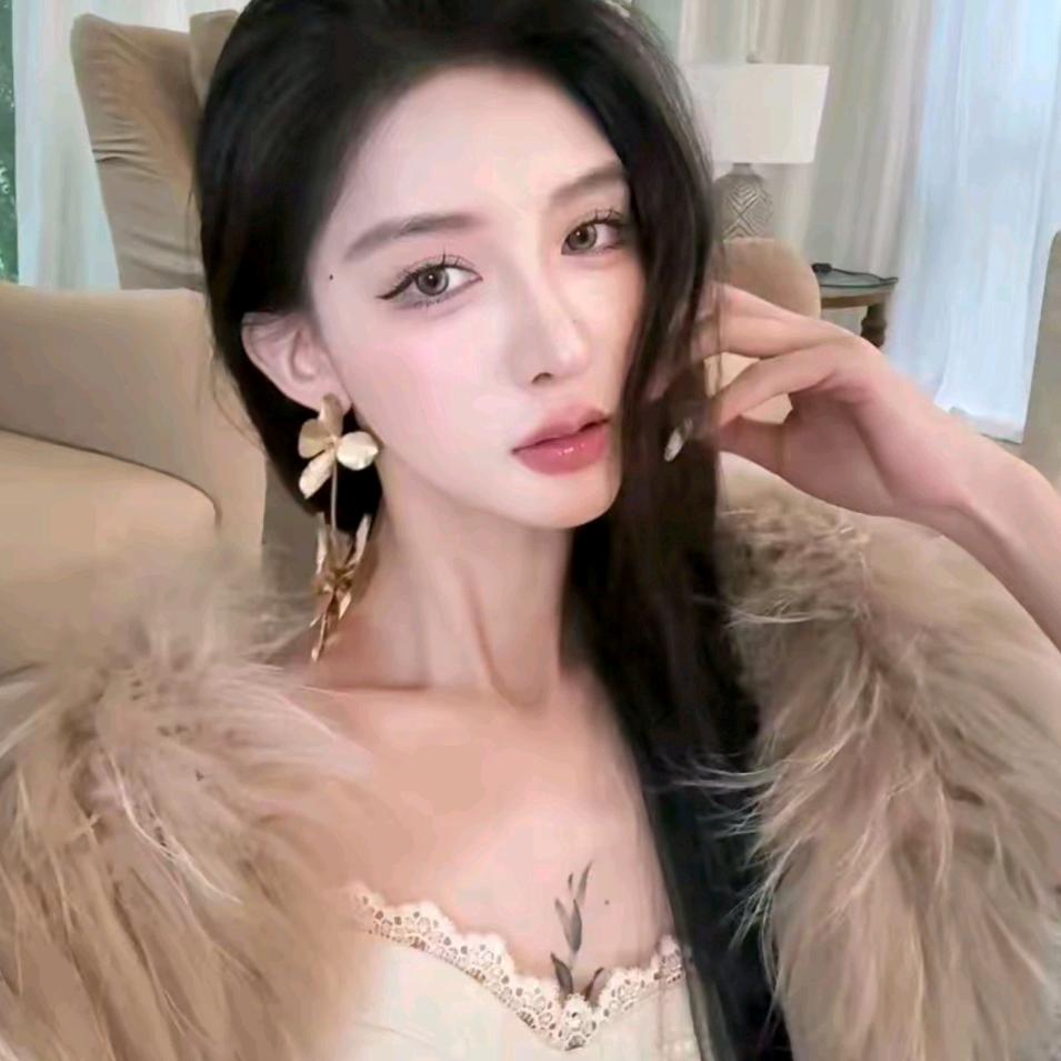 杜屁屁桃~穿搭精选💗