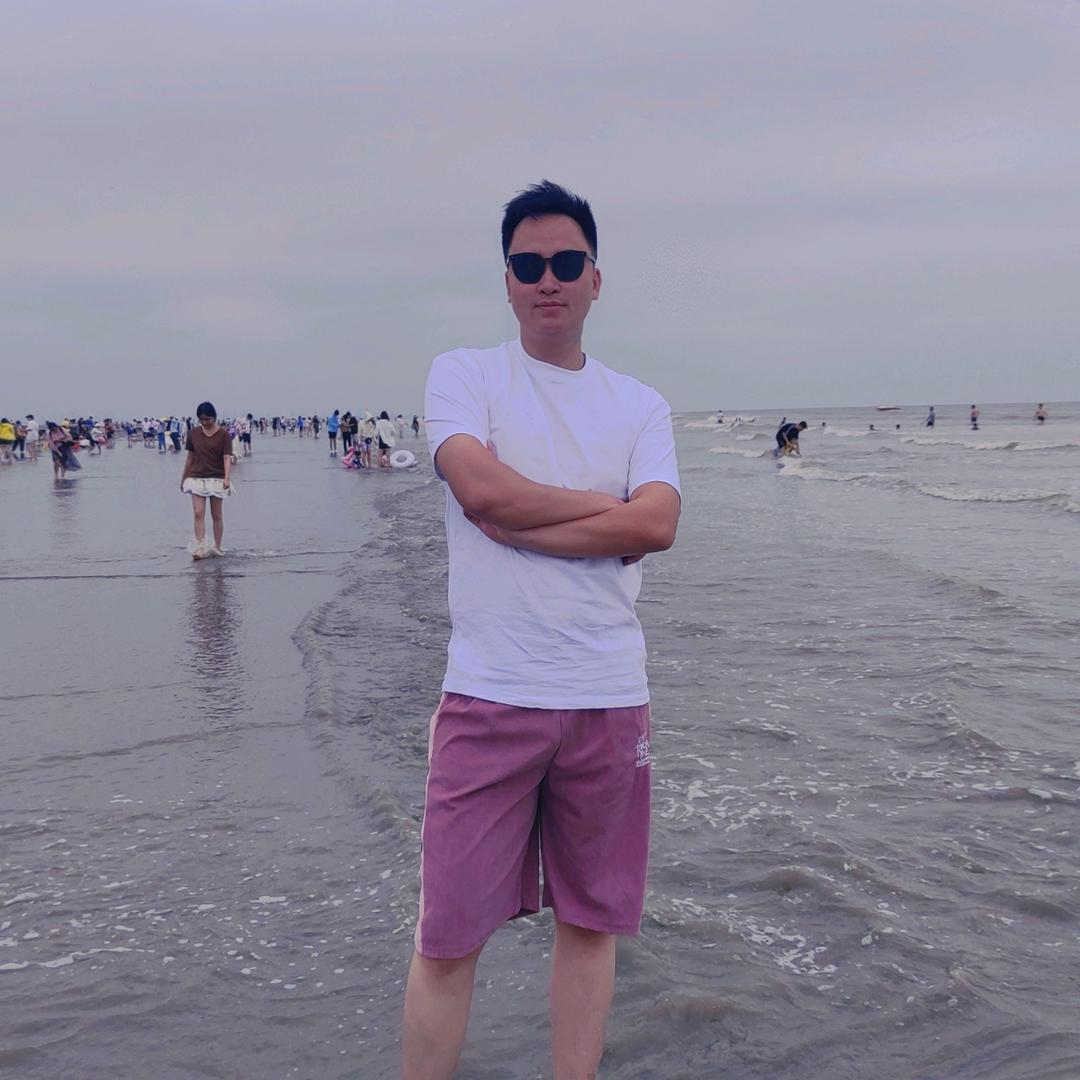 鑫辉标二手车店长（啊东）