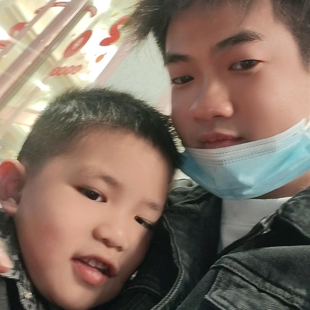 别拿暗恋当饭吃