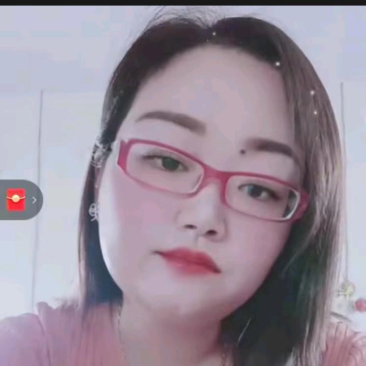 妍宝