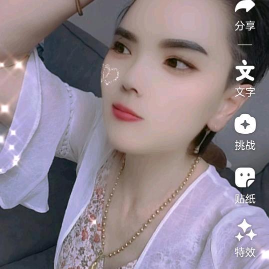 小红单身