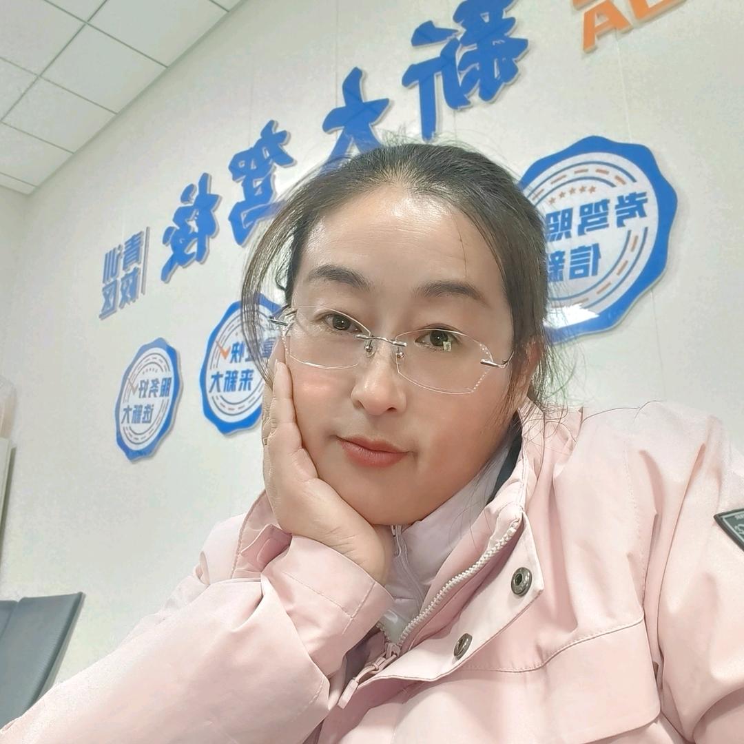 新大驾校教理论的路老师