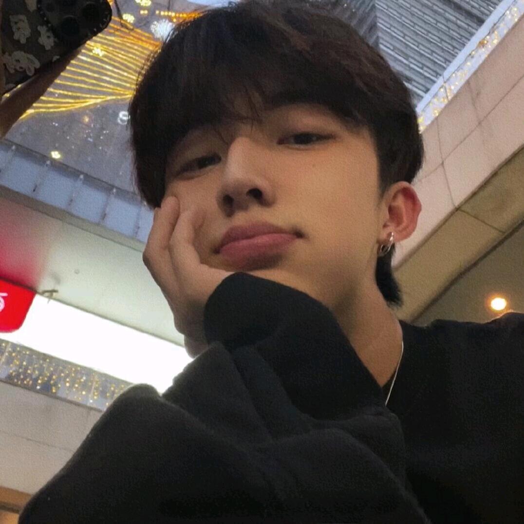 午夜忧郁纯情总裁
