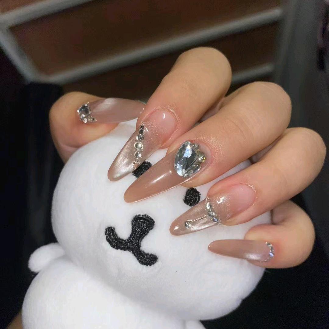 插画师婷凯（努力赶稿中）