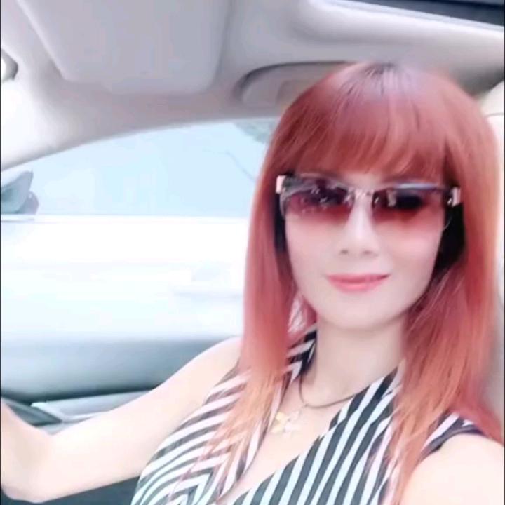 带刺的玫瑰
