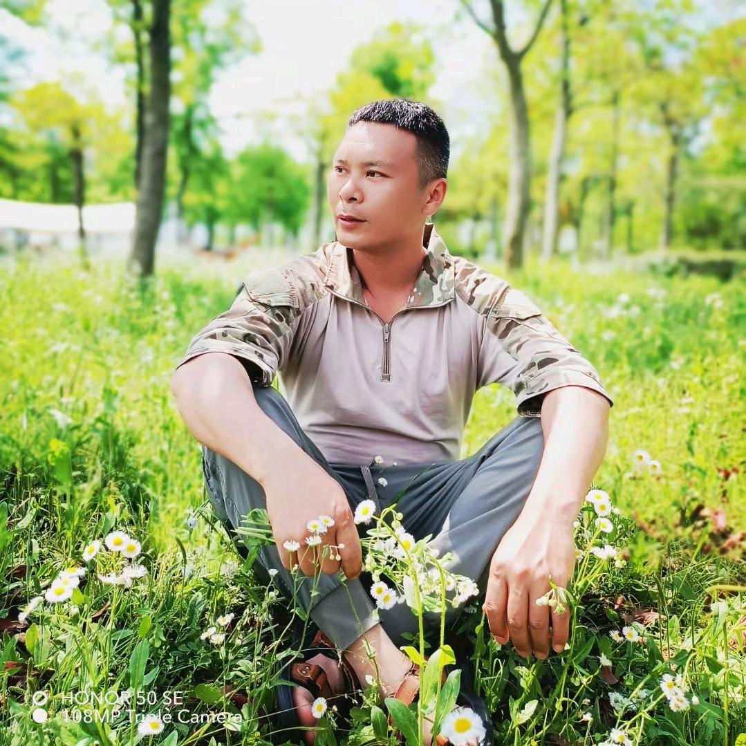 凤歌旅行探险家