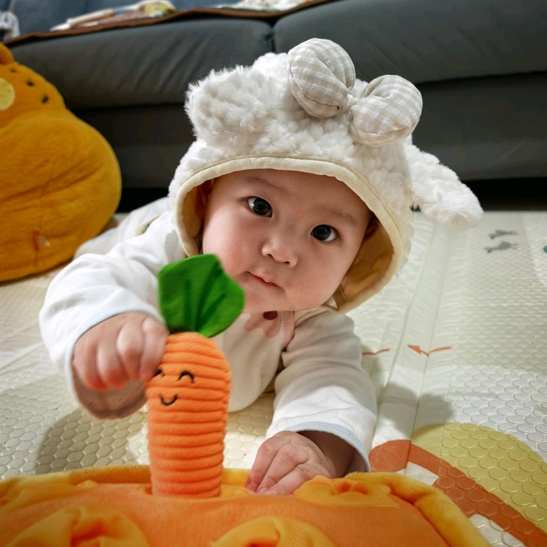 小呦👧喂不饱