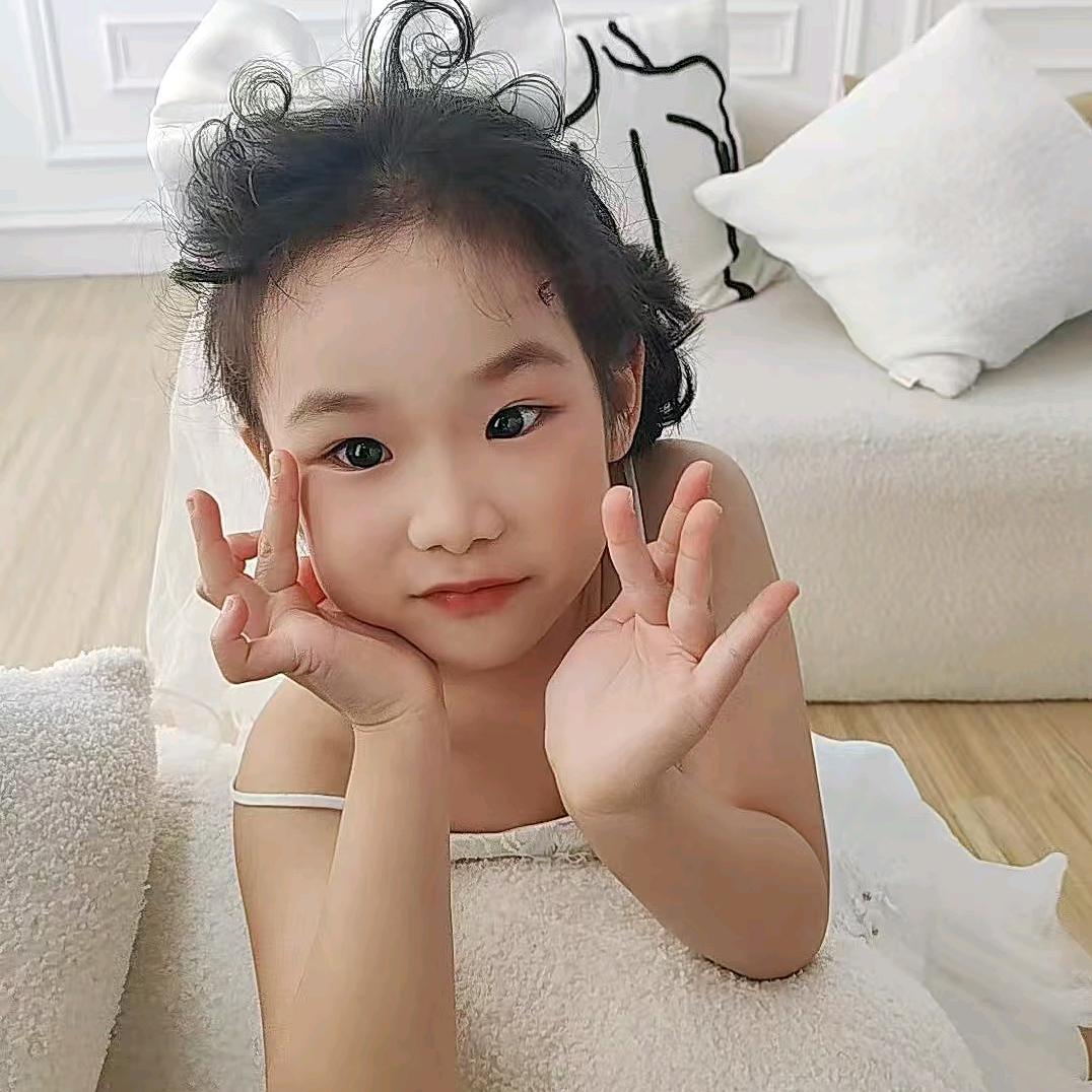 果儿的日常🍇（Bella）