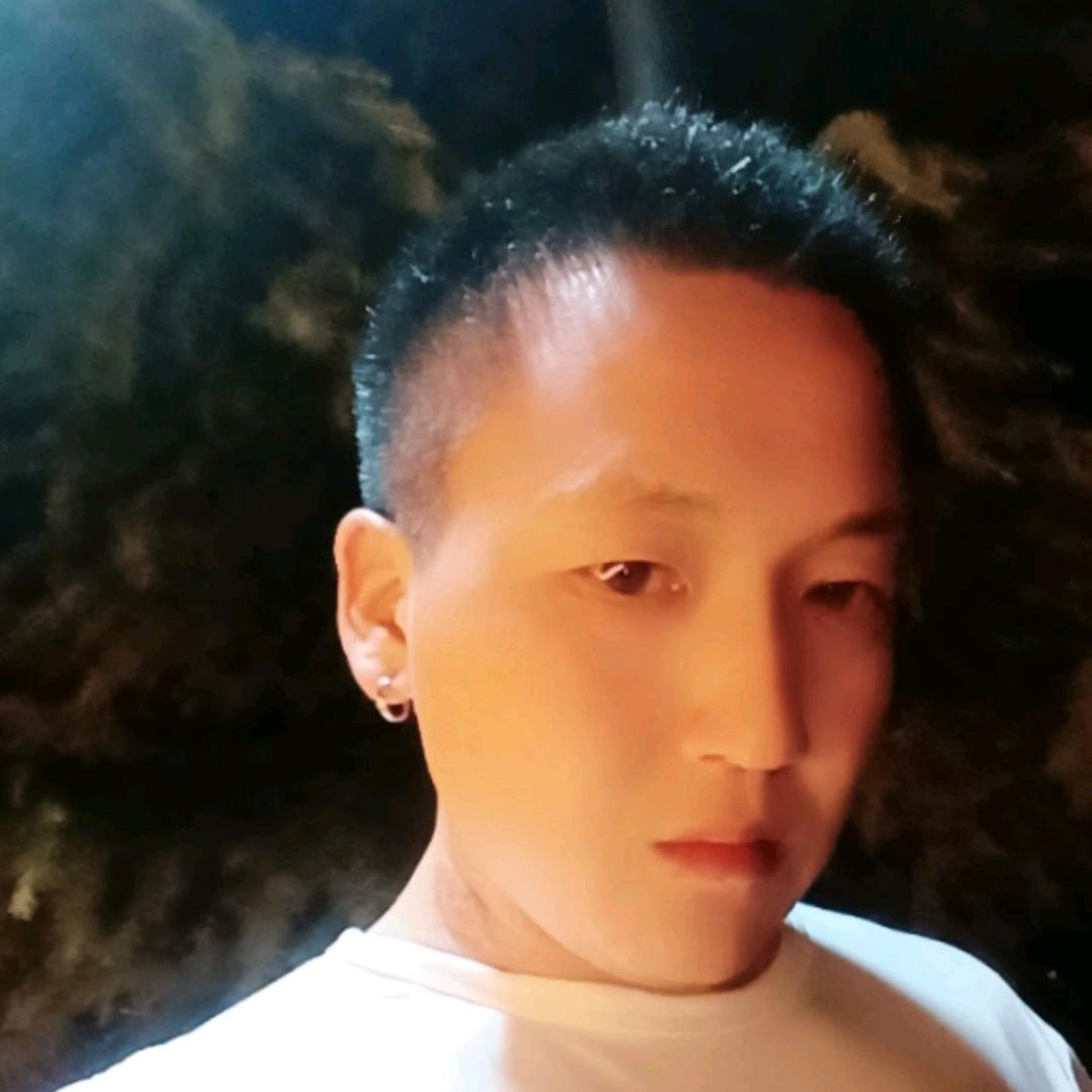 😂᭄我单身我快乐😂᭄