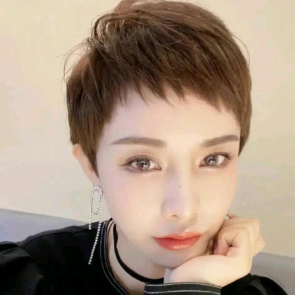 A艳