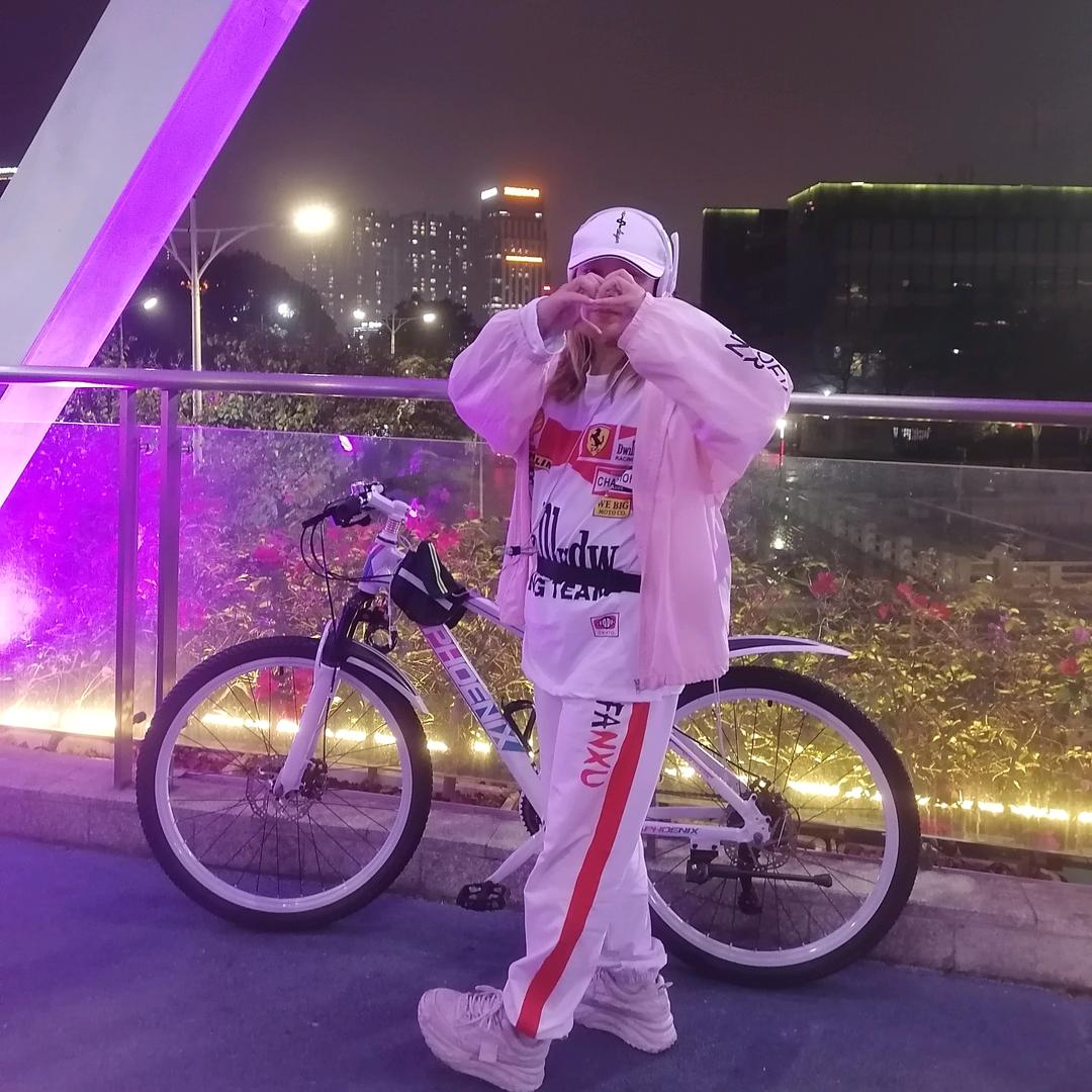 小 非