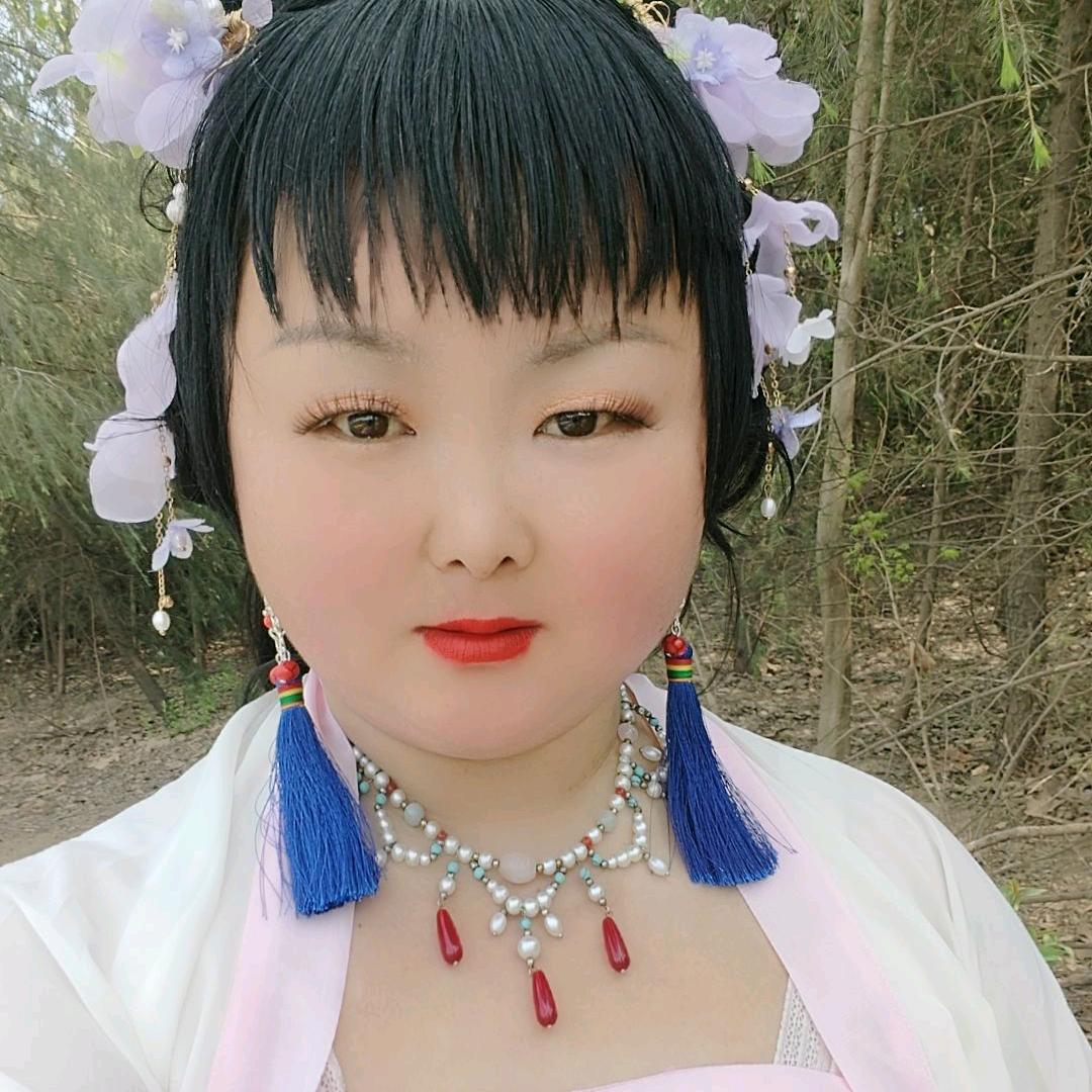 傲雪寒梅