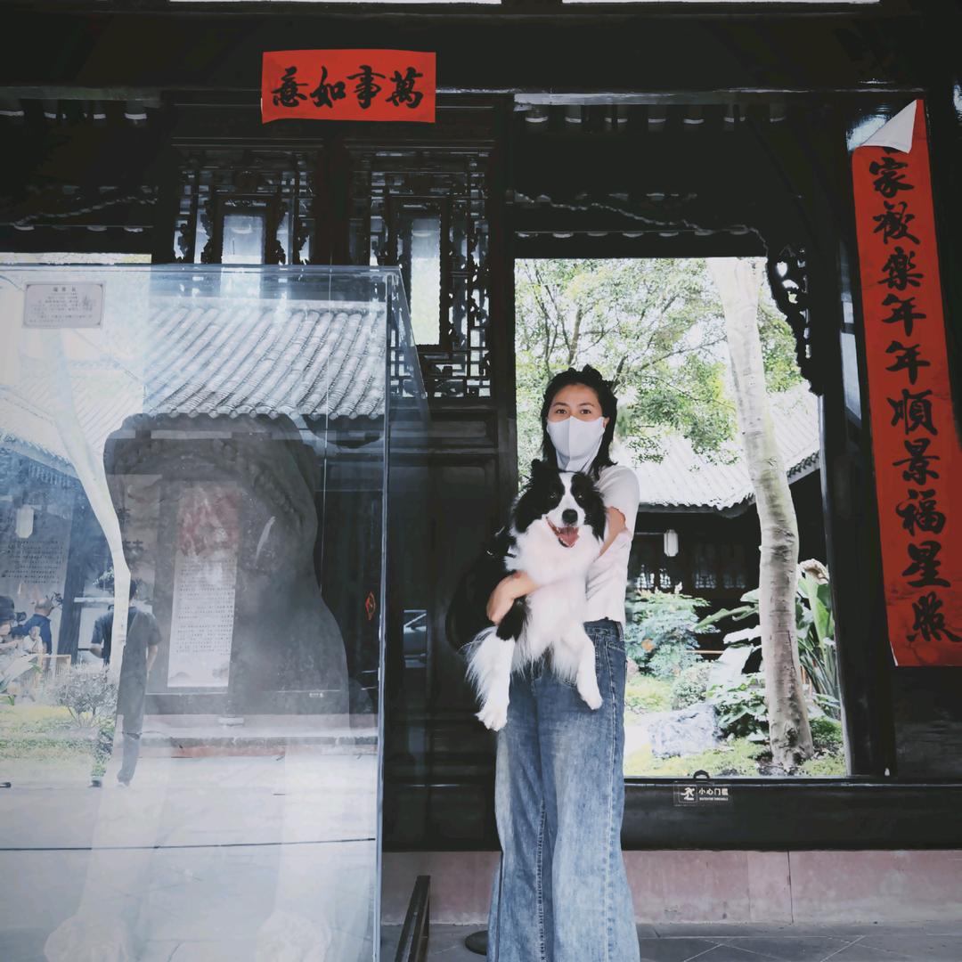 搓指甲的李逵儿