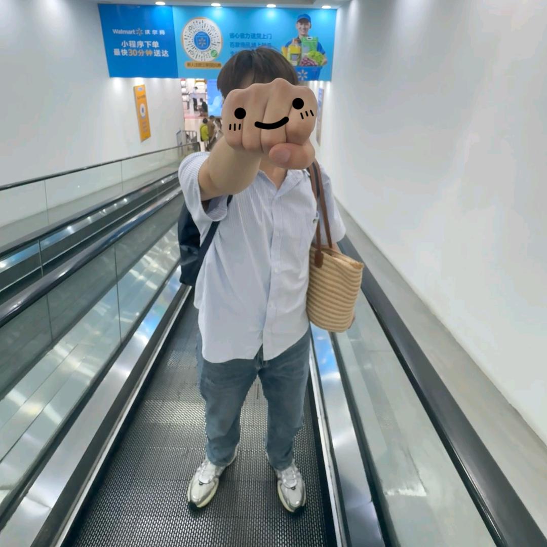 一闪一闪亮欣欣