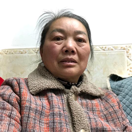 龙文珍
