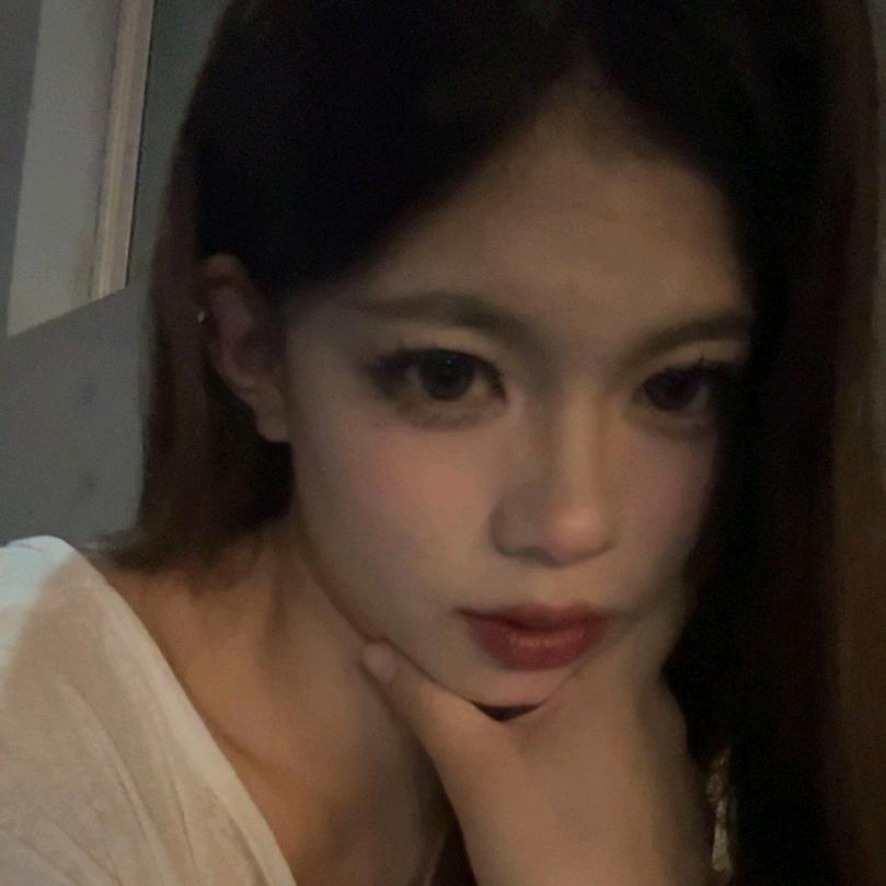 小鱼🐟>3<