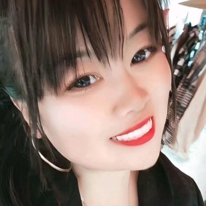 春暖花开🌸🌸卖女装的郭大姐！