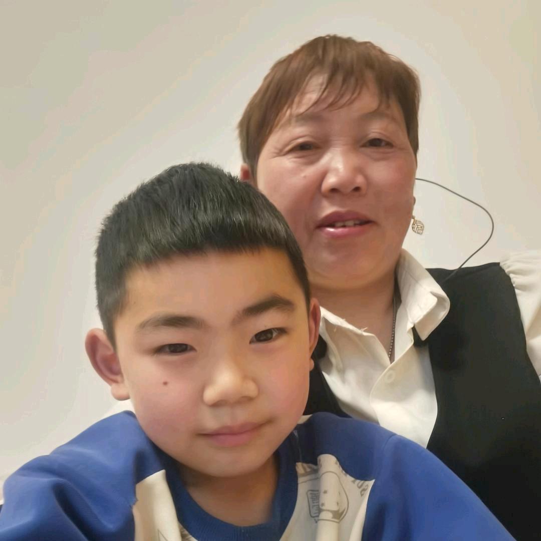 赵鸿秀