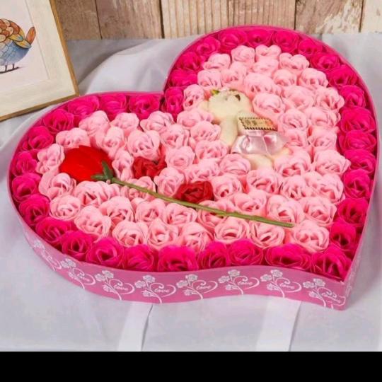 家和万事兴。陪你一辈子。小燕子