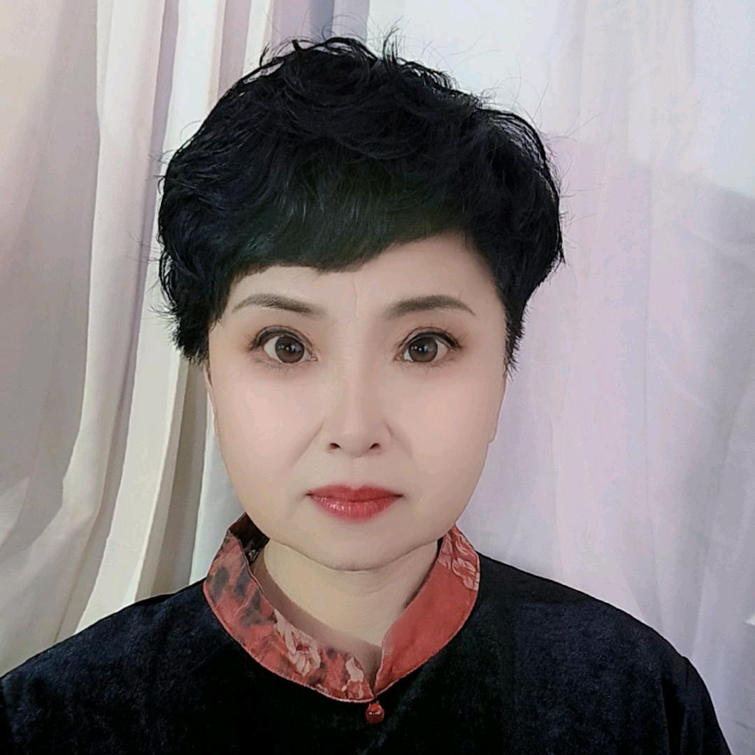 聂俊格