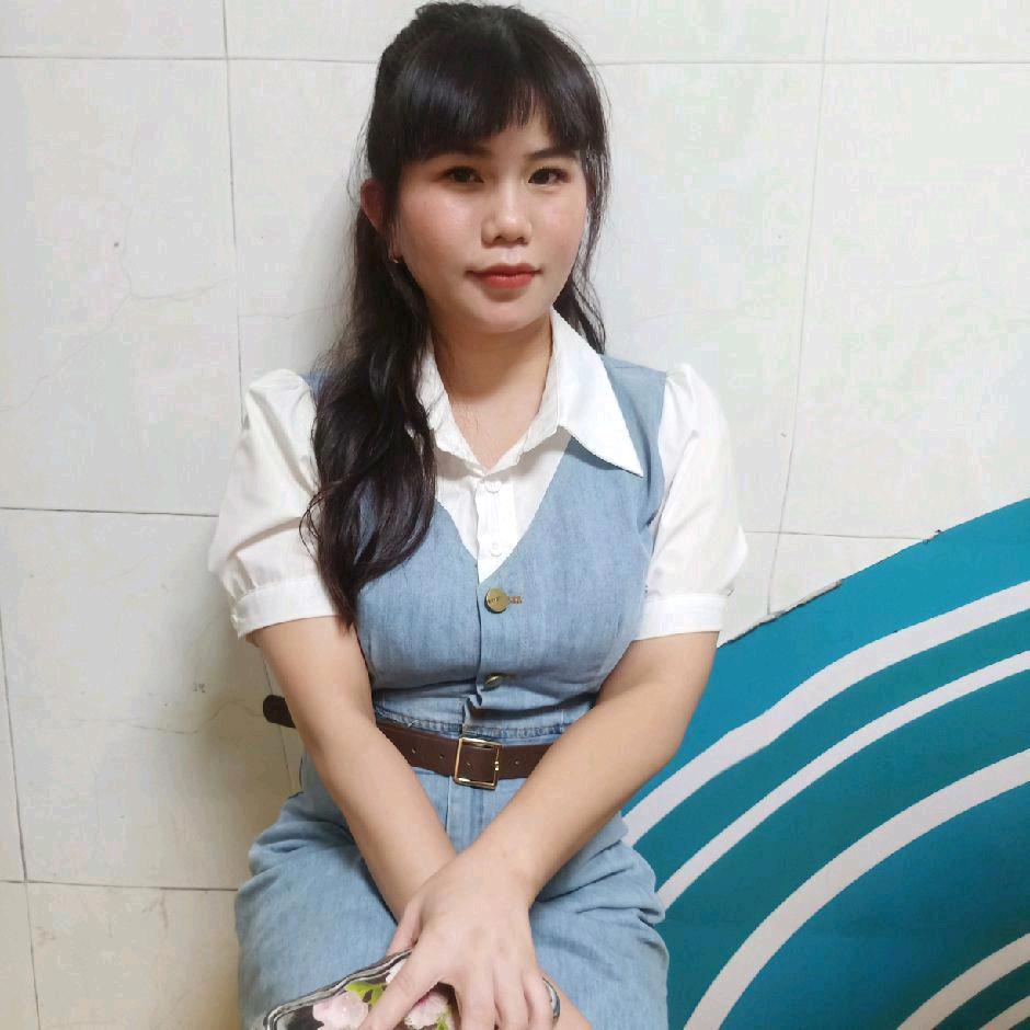 小覃
