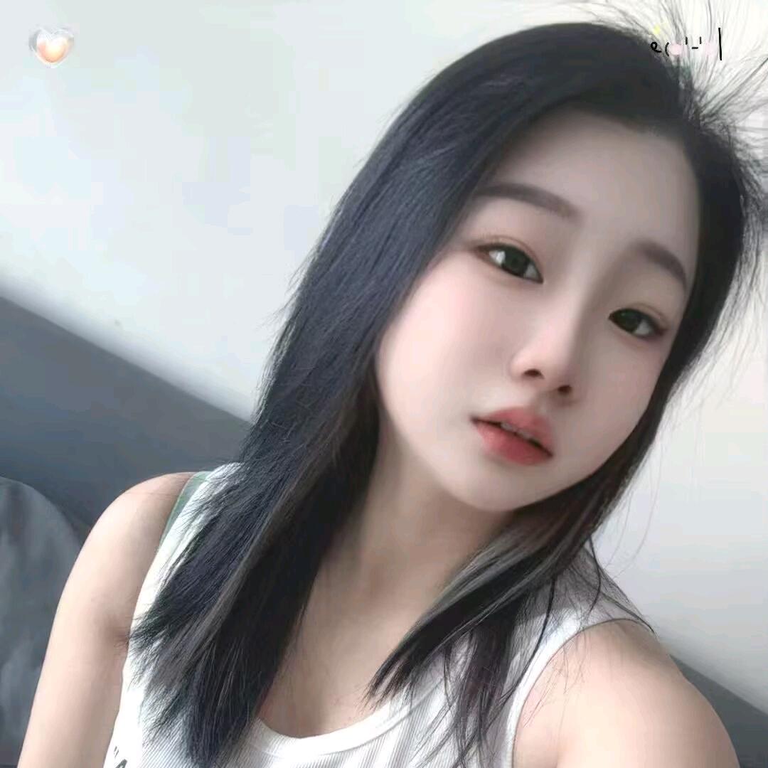 小薇依依（母女）