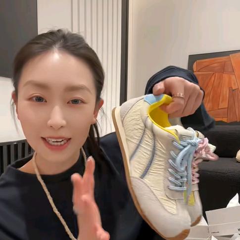 H55潮鞋集成店Media-穿搭优选