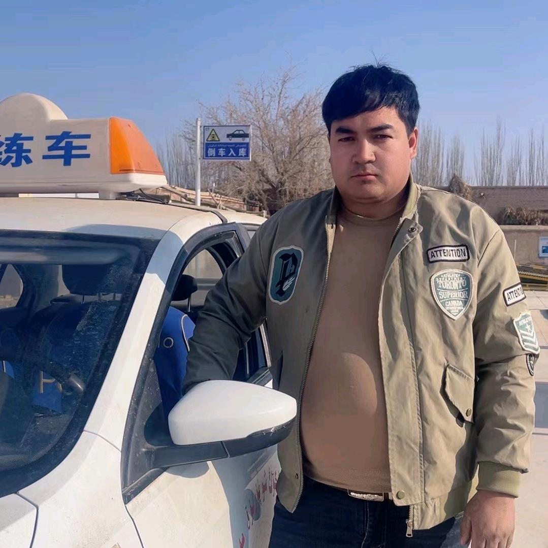 疏勒县海天驾校艾教练