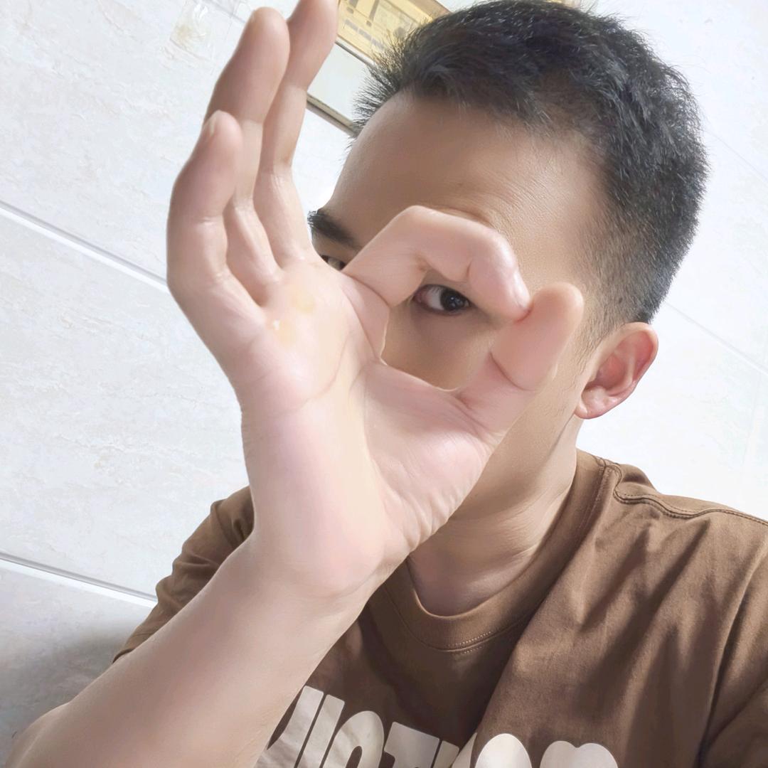 @十年少😜（笑一笑）