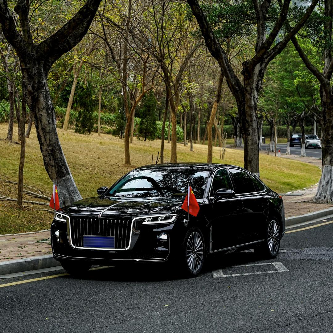 满山猴子我腚最红