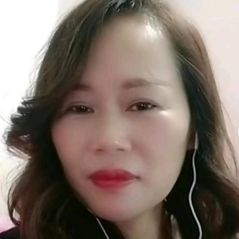 念念唱歌