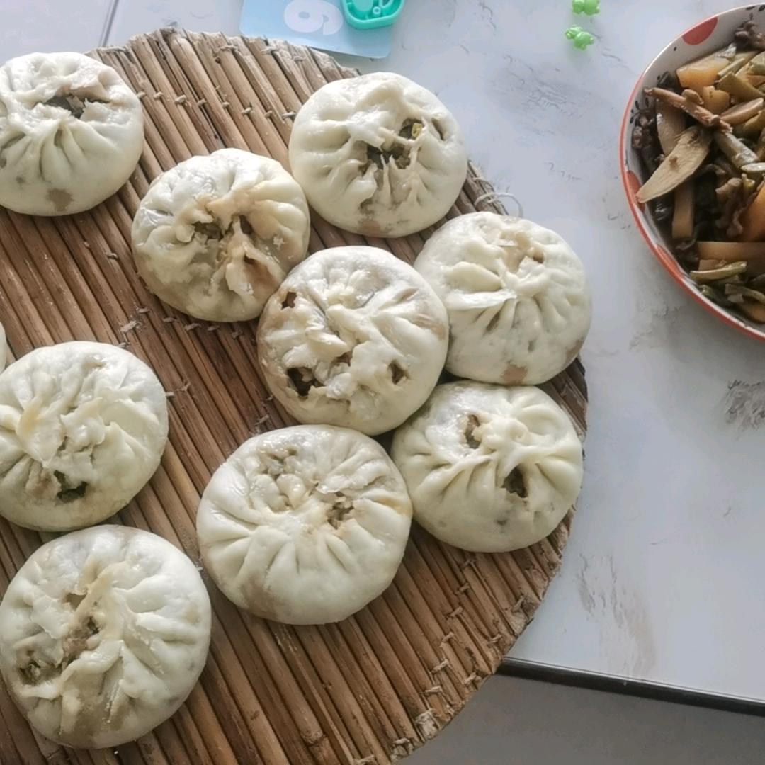 夜市易拉罐开启瞬间降温整个夏天