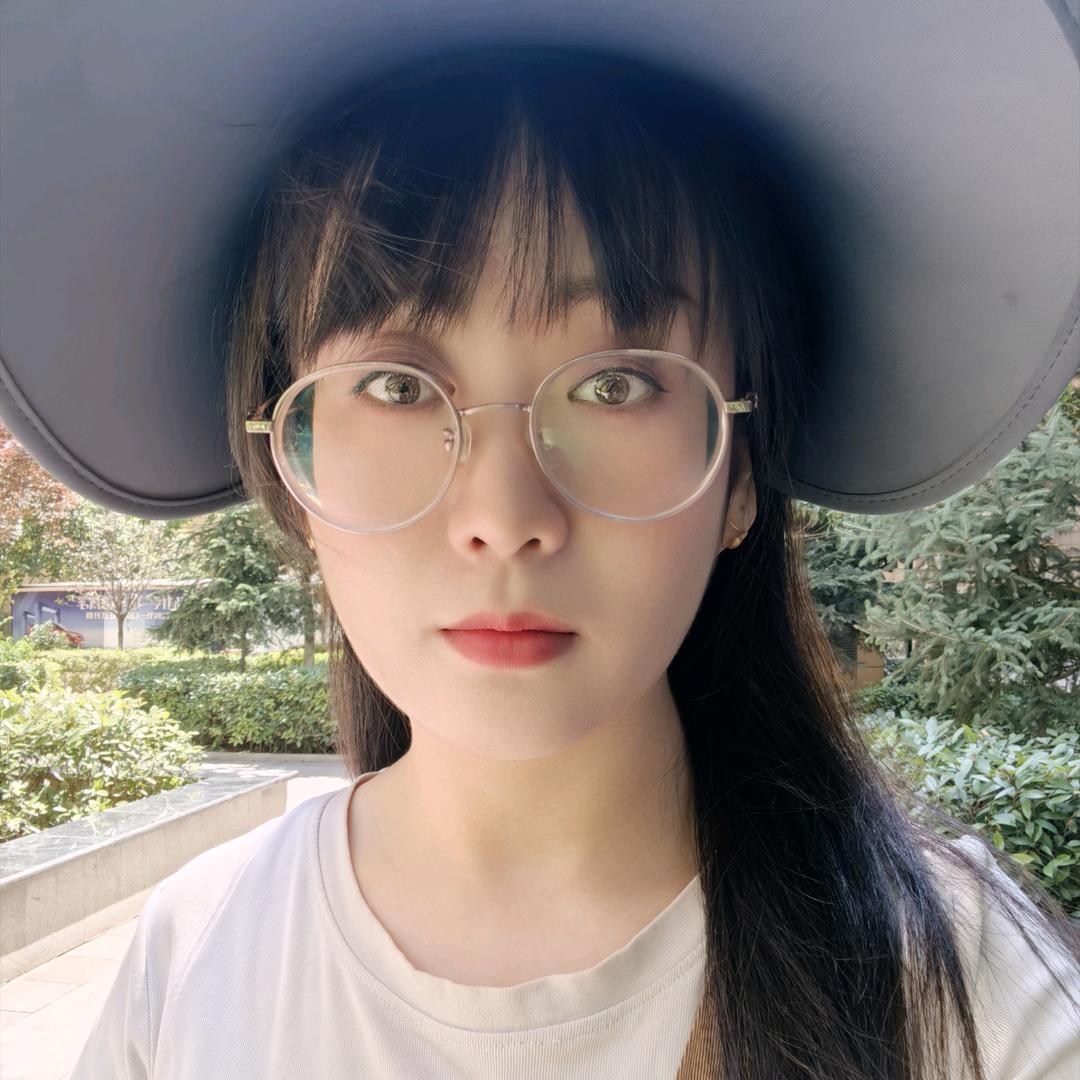 男生宿舍的女舍管