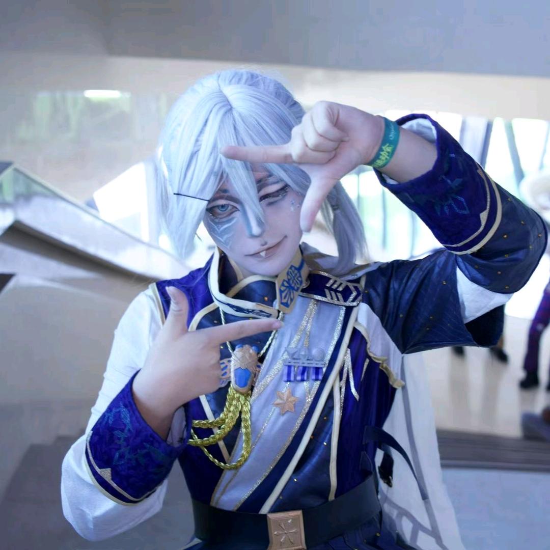 韩珍·阿尔瓦（coser