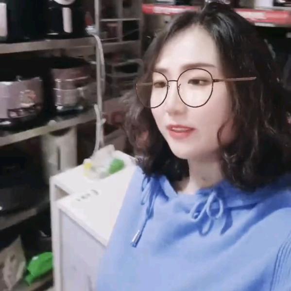 ∯浅笑不语ぬ