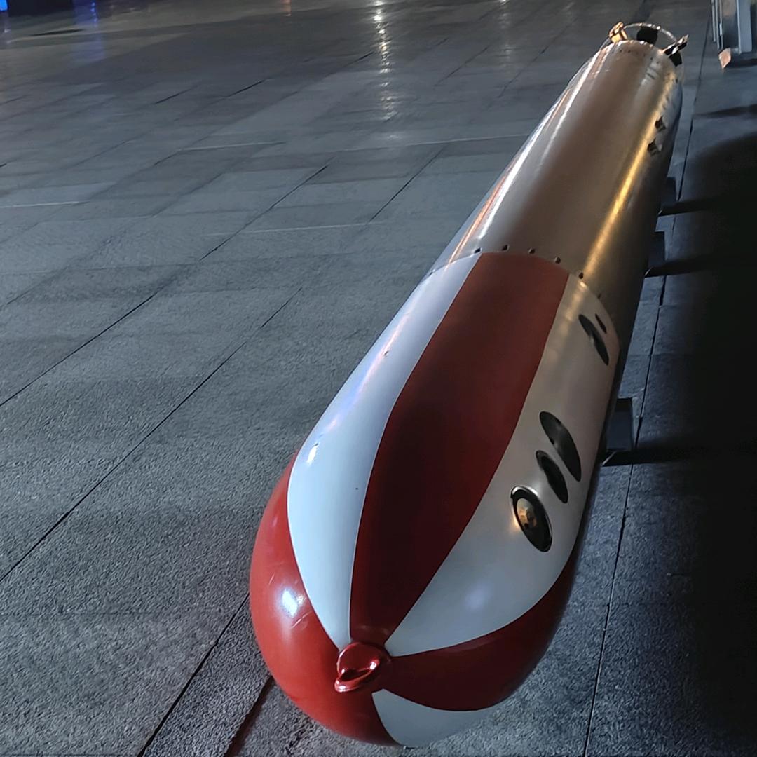 一人撑伞二人行