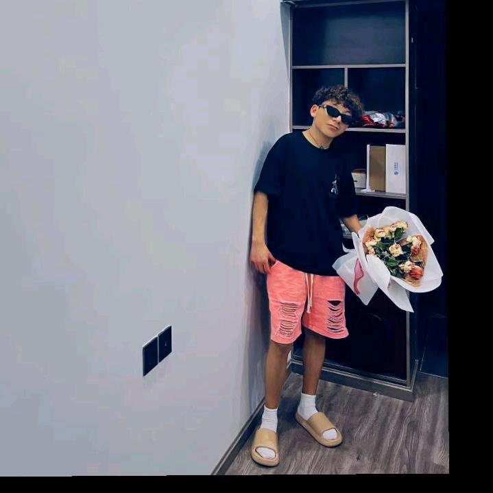 西藏小伙